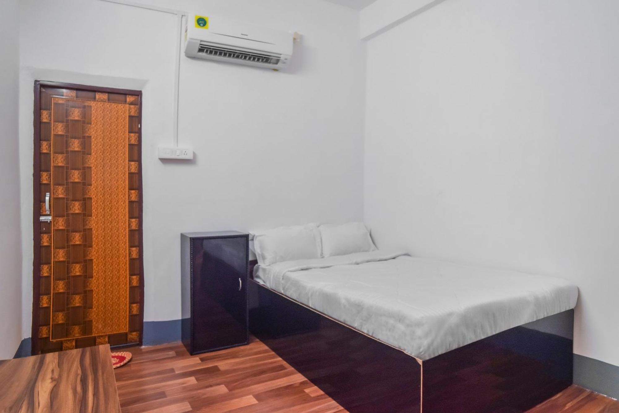 Hotel O Dc Lodge Kaharpara Kültér fotó